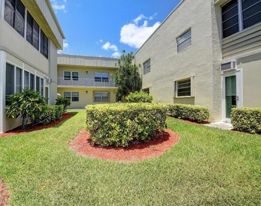 318 Monaco G Boulevard - Photo Thumbnail 3