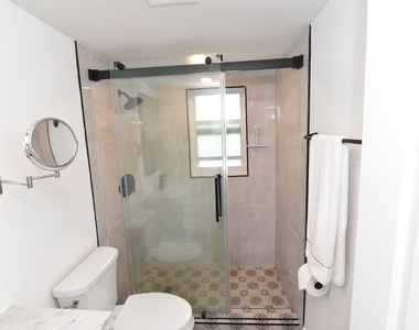 112 Salisbury - Photo Thumbnail 10