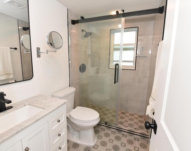 112 Salisbury - Photo Thumbnail 14