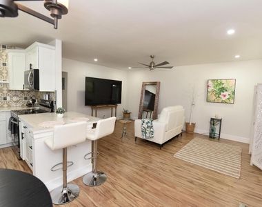 112 Salisbury - Photo Thumbnail 4