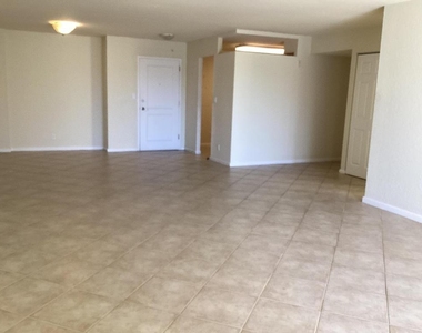 1000 Spanish River Road - Photo Thumbnail 7