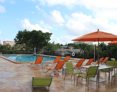 1000 Spanish River Road - Photo Thumbnail 26