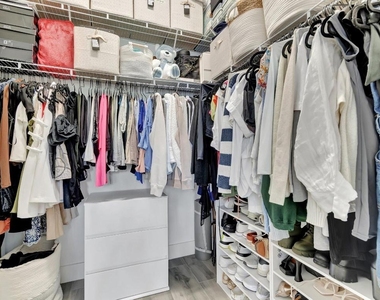 2828 Gin Berry Way - Photo Thumbnail 8