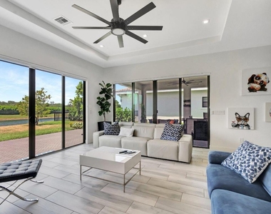 2828 Gin Berry Way - Photo Thumbnail 29