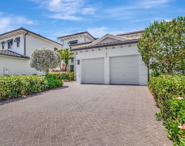2828 Gin Berry Way - Photo Thumbnail 1