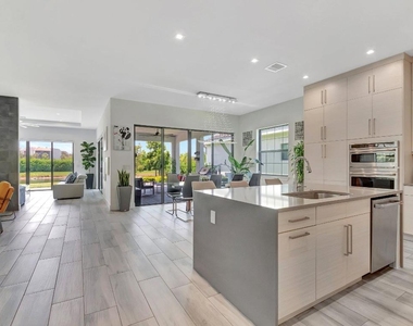 2828 Gin Berry Way - Photo Thumbnail 11