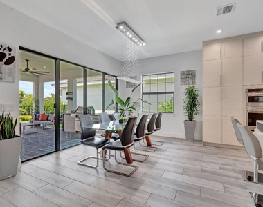 2828 Gin Berry Way - Photo Thumbnail 19