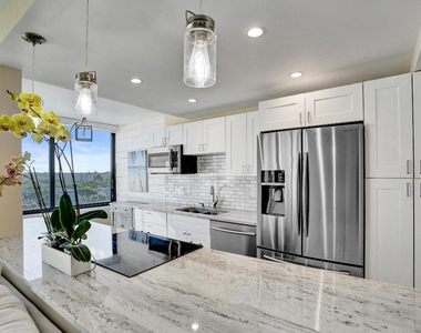 3590 S Ocean Boulevard - Photo Thumbnail 17