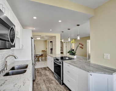 3590 S Ocean Boulevard - Photo Thumbnail 24
