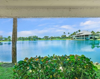 221 Ne Plantation Road - Photo Thumbnail 2