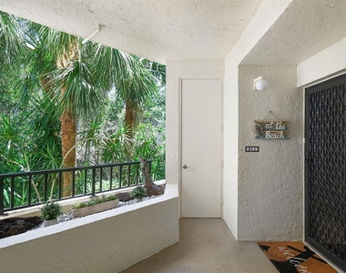 221 Ne Plantation Road - Photo Thumbnail 5