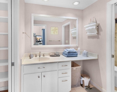 221 Ne Plantation Road - Photo Thumbnail 18