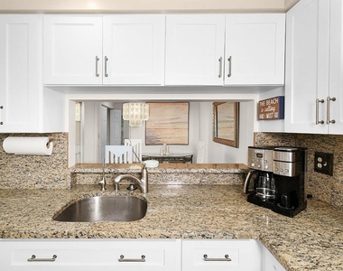 221 Ne Plantation Road - Photo Thumbnail 14
