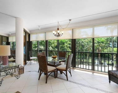 221 Ne Plantation Road - Photo Thumbnail 9