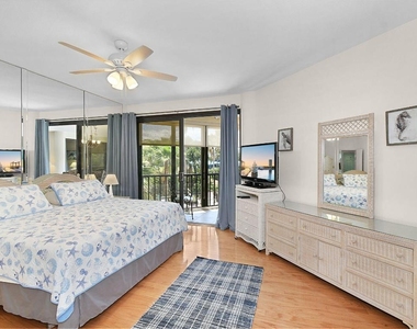 221 Ne Plantation Road - Photo Thumbnail 17