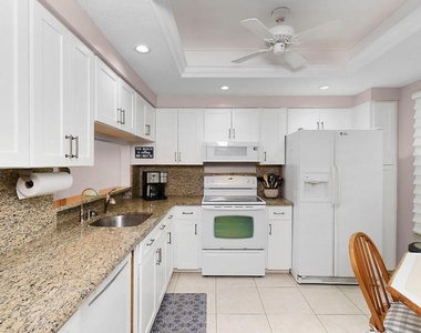 221 Ne Plantation Road - Photo Thumbnail 13