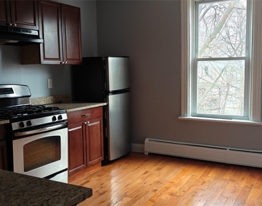 104 Winnikee Avenue - Photo Thumbnail 2