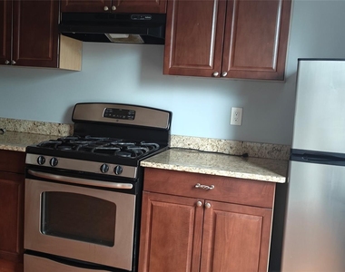 104 Winnikee Avenue - Photo Thumbnail 4