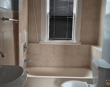 104 Winnikee Avenue - Photo Thumbnail 6