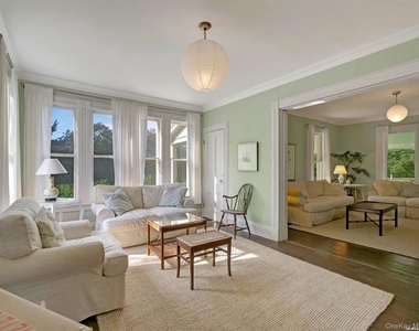 51 Quogue Street - Photo Thumbnail 6
