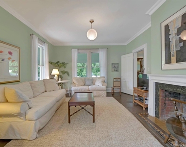 51 Quogue Street - Photo Thumbnail 4