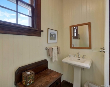 51 Quogue Street - Photo Thumbnail 7