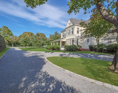 51 Quogue Street - Photo Thumbnail 22