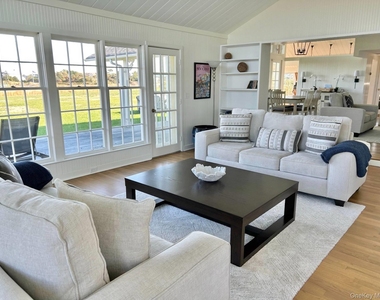 1 Waters Edge Drive - Photo Thumbnail 7