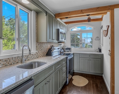 286 Towd Point Road - Photo Thumbnail 12