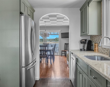 286 Towd Point Road - Photo Thumbnail 13