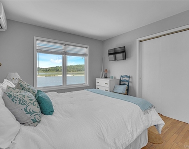 286 Towd Point Road - Photo Thumbnail 16