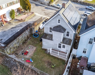 983 Warren Avenue - Photo Thumbnail 18