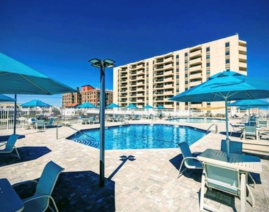 360 Shore Road - Photo Thumbnail 7