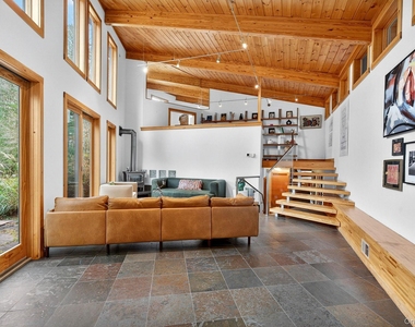 106 Mountain Laurel Lane - Photo Thumbnail 9