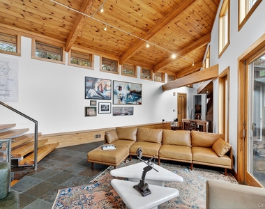 106 Mountain Laurel Lane - Photo Thumbnail 12