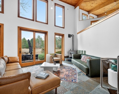 106 Mountain Laurel Lane - Photo Thumbnail 10