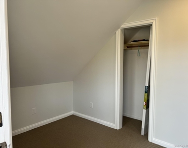 24 Lindner Place - Photo Thumbnail 11