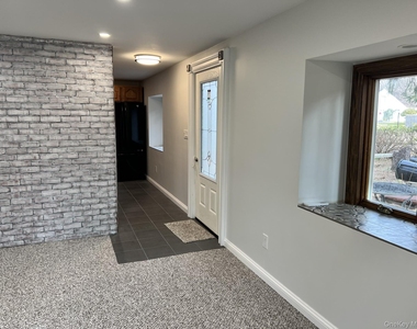 24 Lindner Place - Photo Thumbnail 6