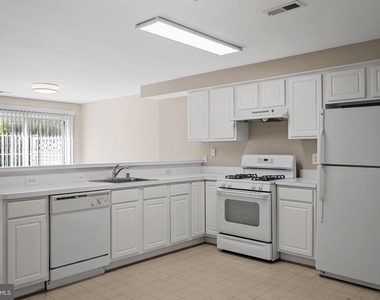 23404 Rainbow Arch Drive - Photo Thumbnail 18
