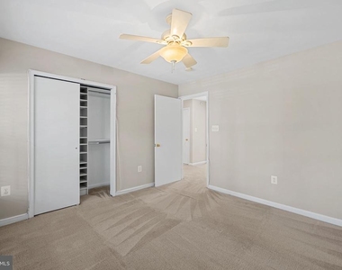 23404 Rainbow Arch Drive - Photo Thumbnail 8