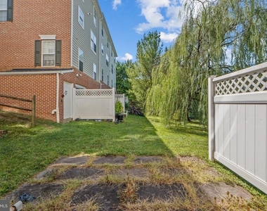 23404 Rainbow Arch Drive - Photo Thumbnail 30