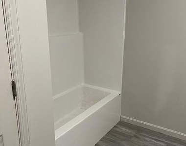123 S Washington Street - Photo Thumbnail 9