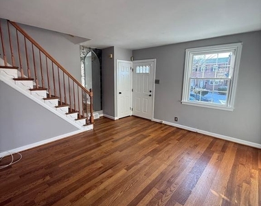1815 Maple Street - Photo Thumbnail 2