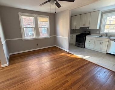 1815 Maple Street - Photo Thumbnail 3