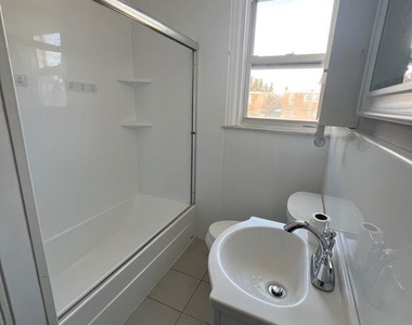 1815 Maple Street - Photo Thumbnail 14