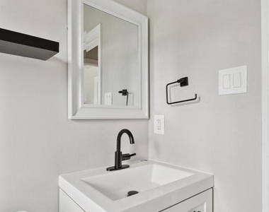 128 33rd Street Ne - Photo Thumbnail 16