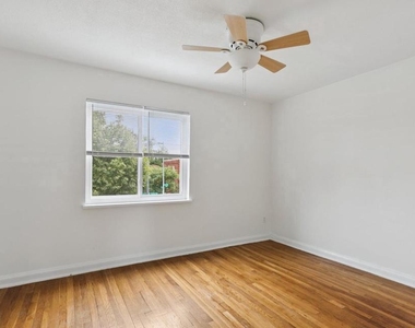 128 33rd Street Ne - Photo Thumbnail 20