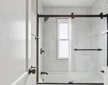 128 33rd Street Ne - Photo Thumbnail 13