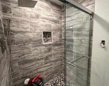 136 Discovery Ln - Photo Thumbnail 8
