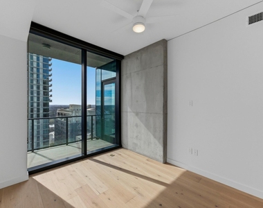 610 Davis St - Photo Thumbnail 16
